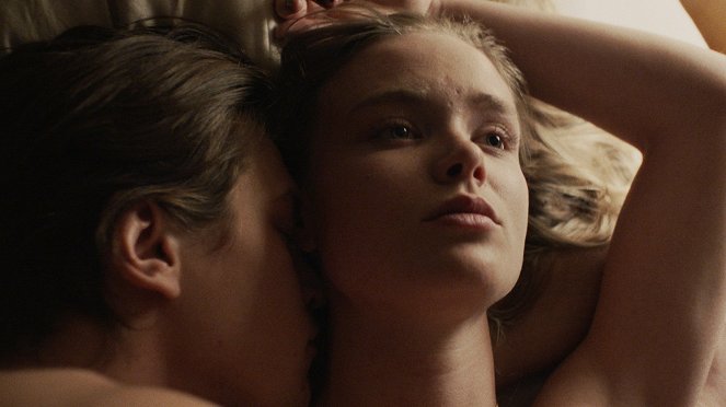 Threesome - Aftermath - Z filmu - Simon Lööf, Matilda Källström