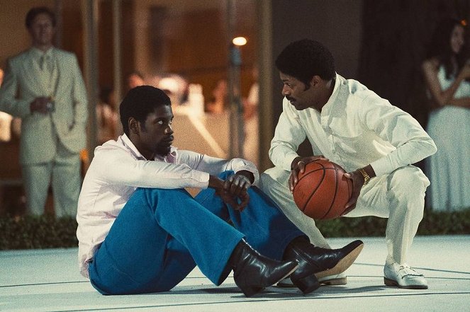 Lakers: Vzestup dynastie - Z filmu - Quincy Isaiah, DeVaughn Nixon