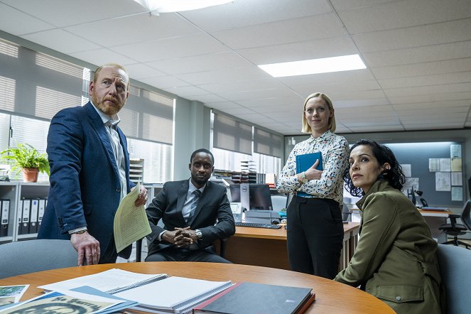 The Chelsea Detective - The Gentle Giant - Z filmu - Adrian Scarborough, Peter Bankolé, Lucy Phelps, Sonita Henry