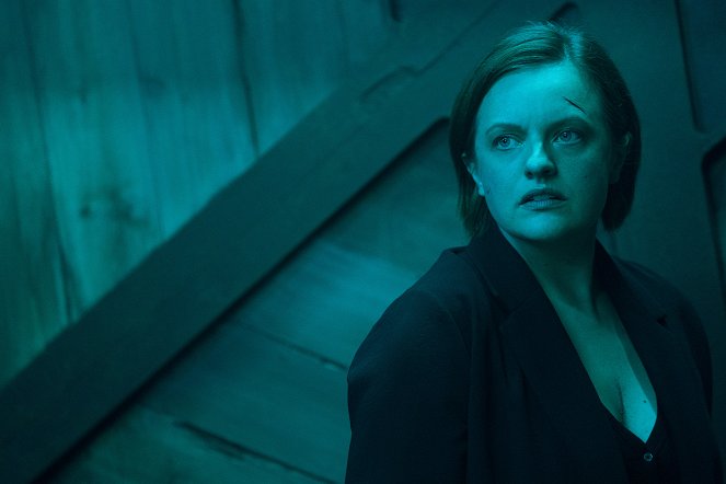 Dívka, která se třpytila - Náhrada - Z filmu - Elisabeth Moss