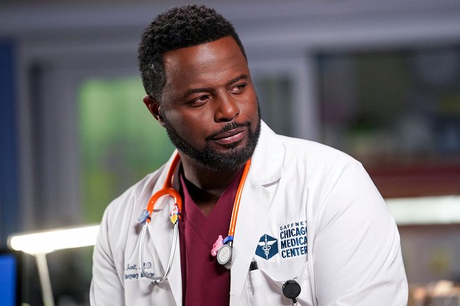 Nemocnice Chicago Med - Change Is a Tough Pill to Swallow - Z filmu - Guy Lockard