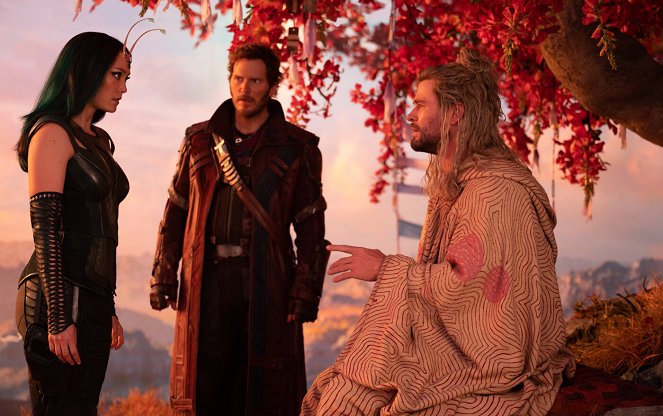 Thor: Láska jako hrom - Z filmu - Pom Klementieff, Chris Pratt, Chris Hemsworth