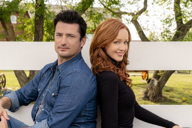 Under the Autumn Moon - Promo - Wes Brown, Lindy Booth