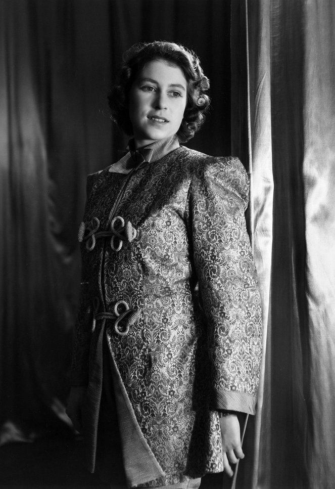 Královna ve válce - Z filmu - královna Alžběta II.