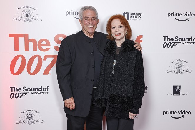 Zvuk 007 - Z akcí - The Sound of 007 in concert at The Royal Albert Hall on October 04, 2022 in London, England - Luciana Paluzzi