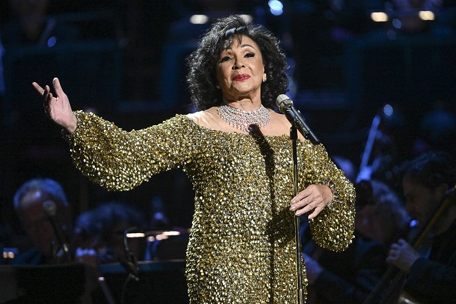 Zvuk 007 - Z akcí - The Sound of 007 in concert at The Royal Albert Hall on October 04, 2022 in London, England - Shirley Bassey