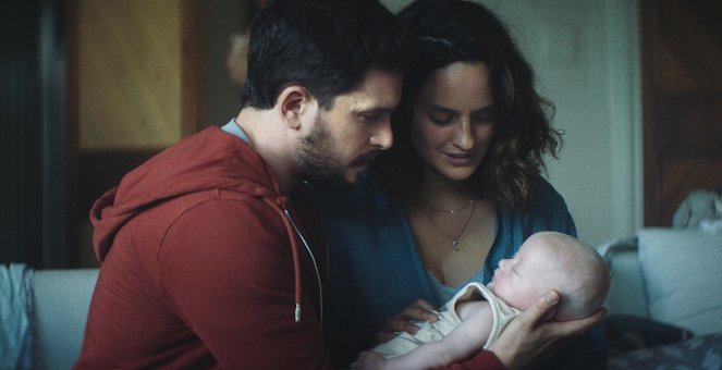 Maličká Ruby - Z filmu - Kit Harington, Noémie Merlant