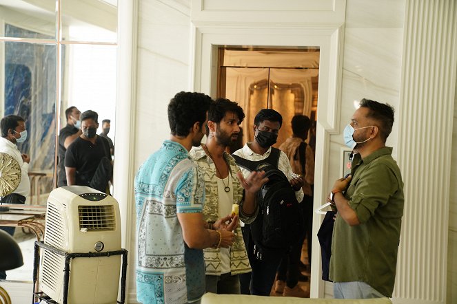 Šejdíři - Dhanrakshak - Z natáčení - Shahid Kapur
