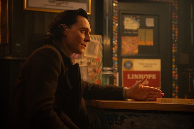 Loki - Věda/Fikce - Z filmu - Tom Hiddleston