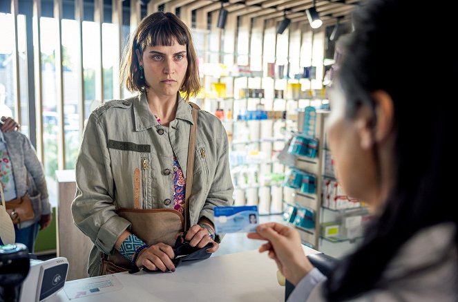 Haus aus Glas - Wenn es dunkel wird - Z filmu - Morgane Ferru