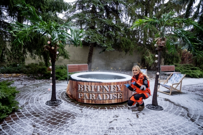 Na sygnale - Britney Paradise - Z filmu - Paulina Zwierz
