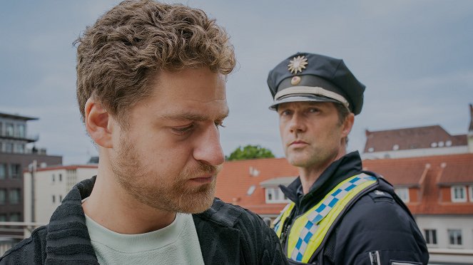Policie Hamburk - Série 18 - Im Netz der Lügen - Z filmu