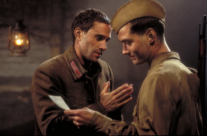 Nepřítel před branami - Z filmu - Joseph Fiennes, Jude Law