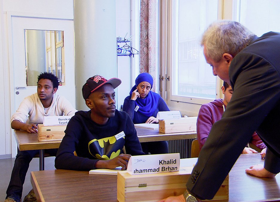 Auf euch hat hier niemand gewartet Schweizer Rezepte für Flüchtlinge