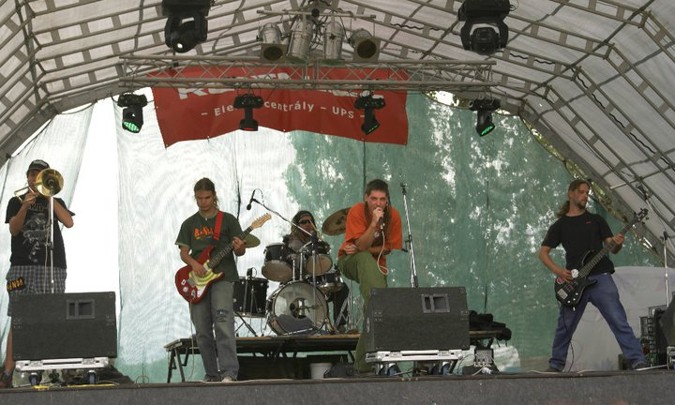 Banda - Yanderov 2011