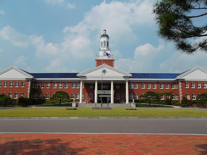 Keimyung university = Shinwha high school