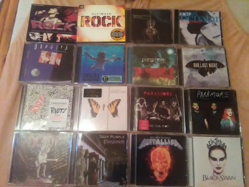 Zbierka CD albumov