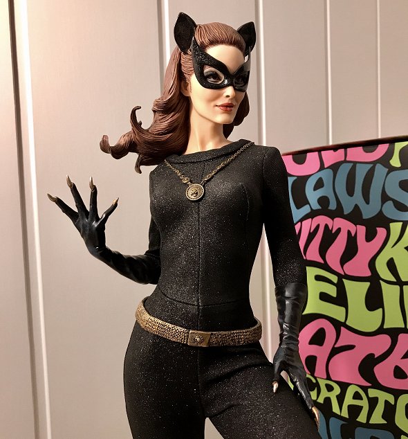 Catwoman 1/4 PFF statue from Sideshow Collectibles
