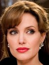 Angelina Jolie jde do války