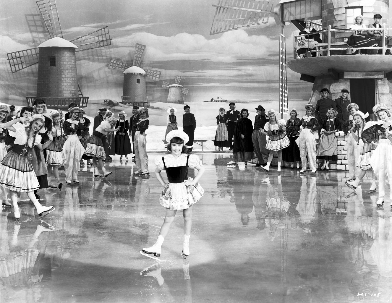Silver Skates (1943) Galerie Z filmu ČSFD.cz