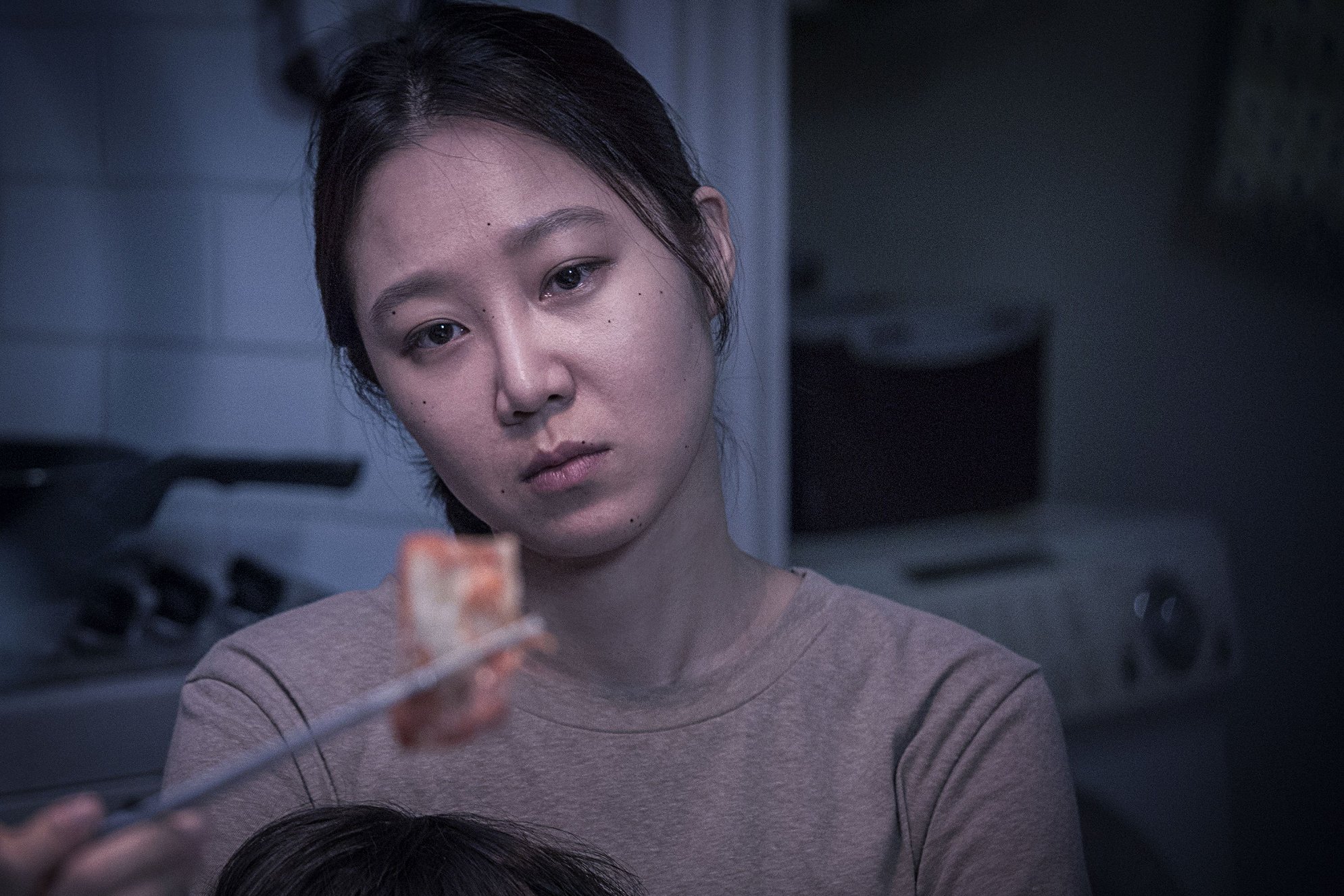 Пропавшая женщина кадры дорама