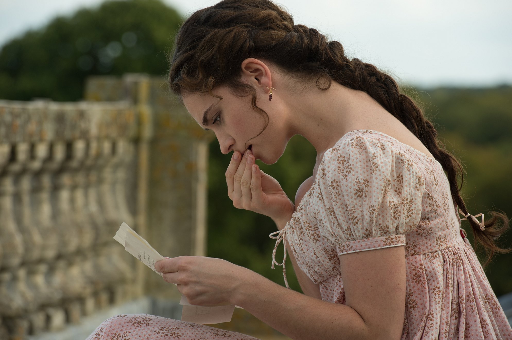 Полночное солнце кэти. Песня та которая девушка. Aly and aj potential breakup song год. Мэнди мур 2002. Песня та которая девушка.