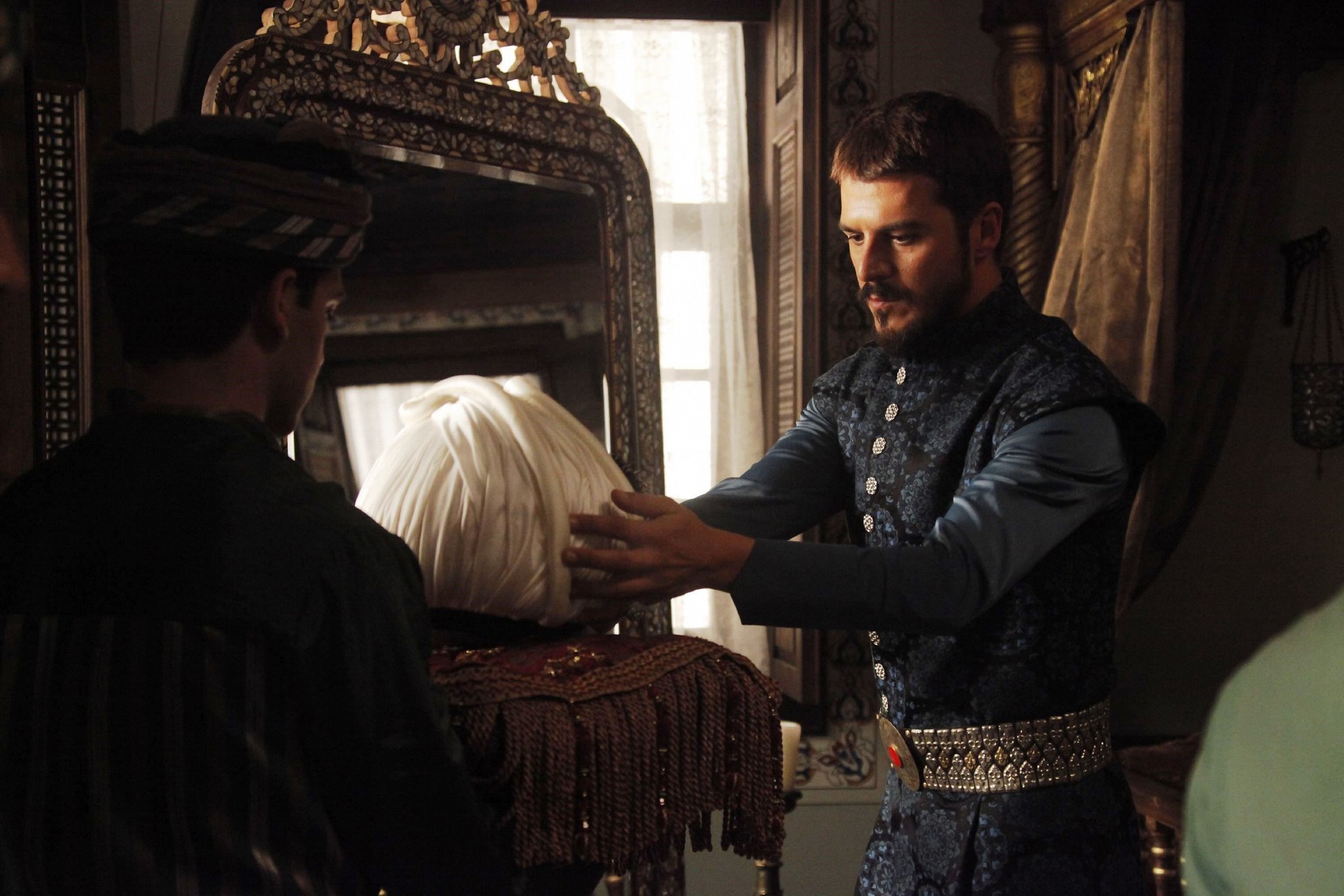 Шехзаде девушка. Шехзаде мустафа и эфсун. Шехзаде касым. Шехзаде девушка. Шехзаде баязид.