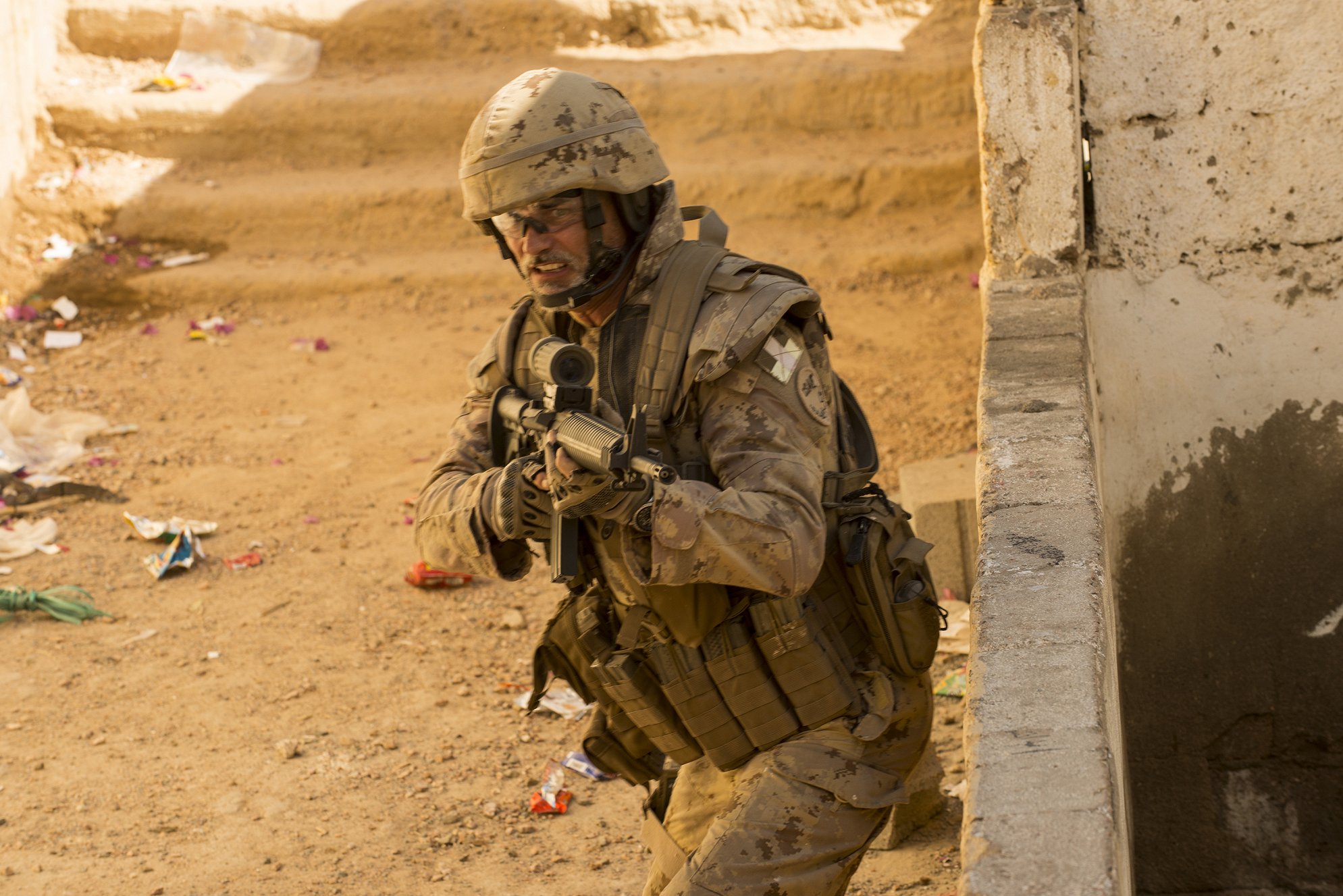 тропы гиены. пятнистая гиена.