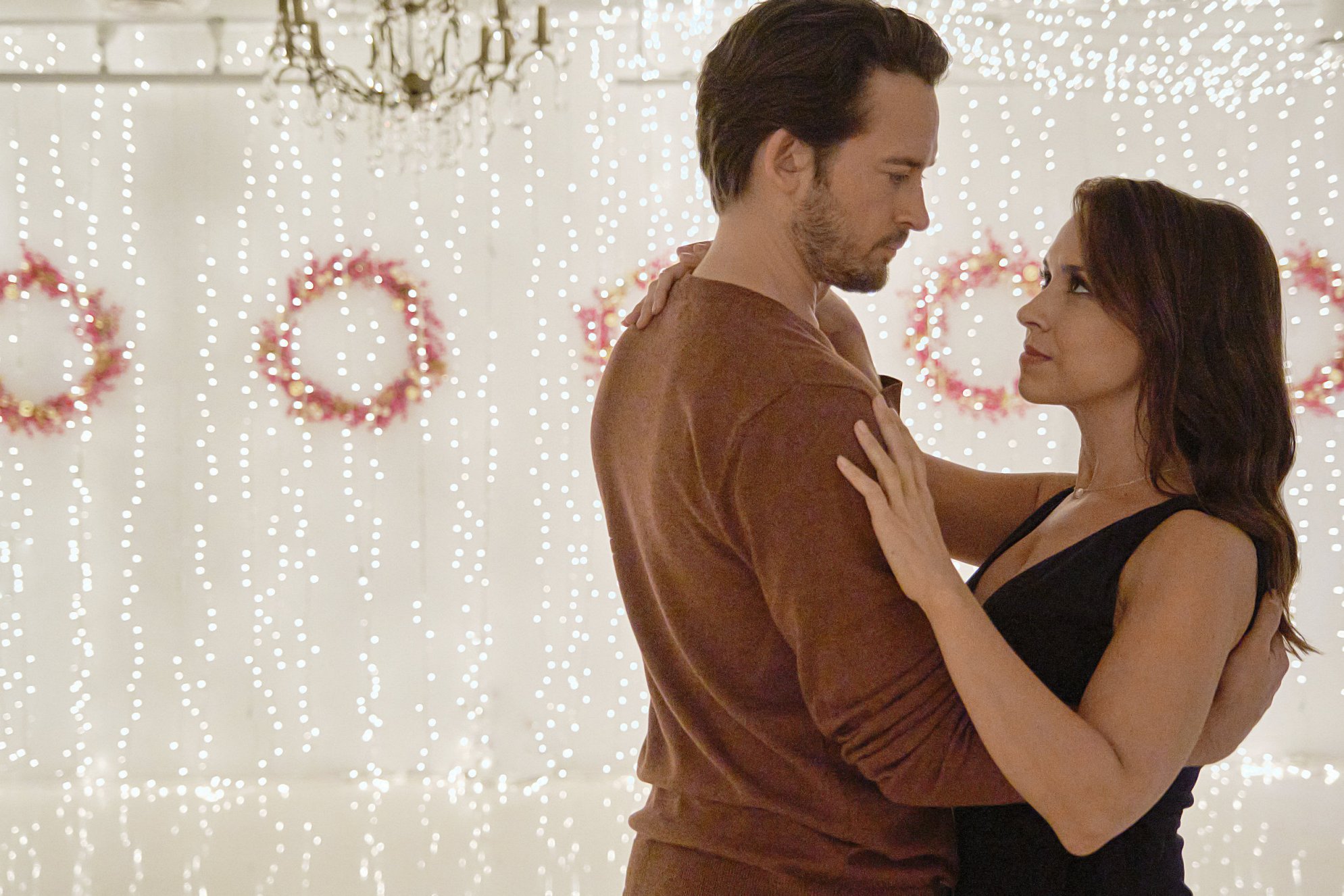 The Christmas Waltz (2020) | Galerie - Z filmu | ČSFD.cz