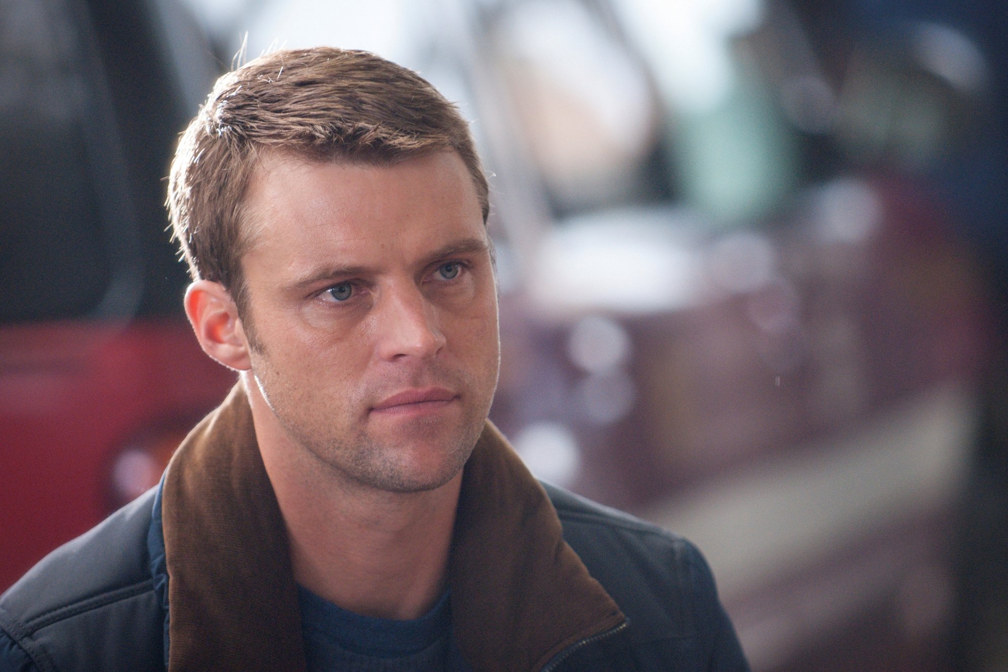 Актер пожарный. Джесси Спенсер пожарные Чикаго. Jesse Spencer Chicago Fire.