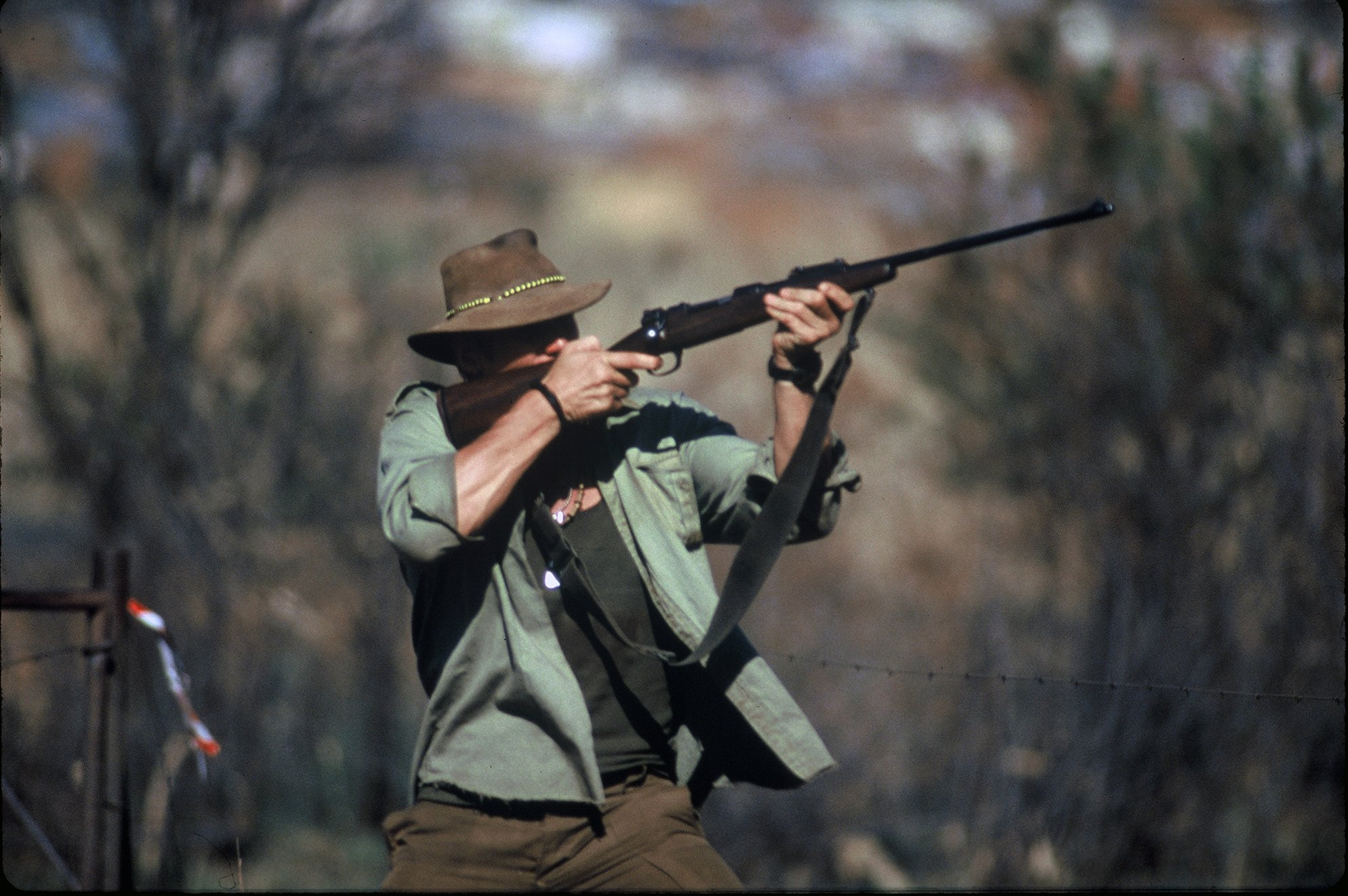 Постер sweepers. Клэр стэнсфилд чистильщик. Чистильщик фильм. Чистильщик лундгрен. Клэр стэнсфилд и дольф лундгрен.