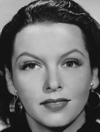 Gale Sondergaard | ČSFD.cz