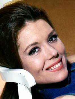 Mstitelé - What the Butler Saw (S04E22) (1966) | Tvorcovia | ČSFD.sk