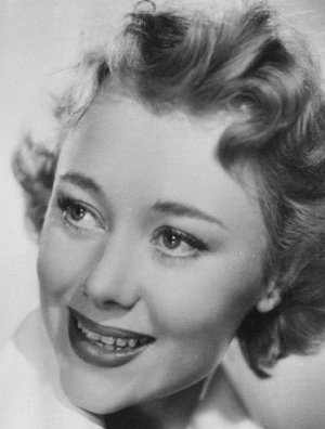 Glynis Johns | ČSFD.cz