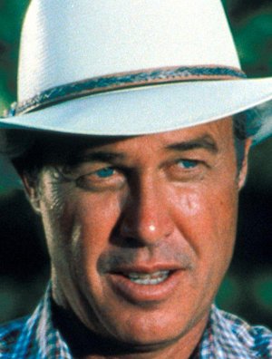 Steve Kanaly | Galerie - Z filmu | ČSFD.cz