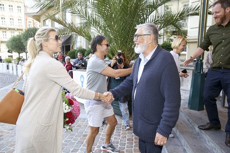 Arrival at the Karlovy Vary International Film Festival on June 30, 2017 - Daniela Peštová - De eventos