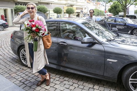 Arrival at the Karlovy Vary International Film Festival on June 30, 2017 - Daniela Peštová - Z akcí