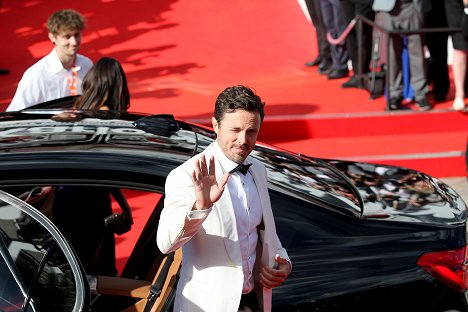 Arrivals at the Opening Ceremony of the Karlovy Vary International Film Festival on June 30, 2017 - Casey Affleck - Rendezvények