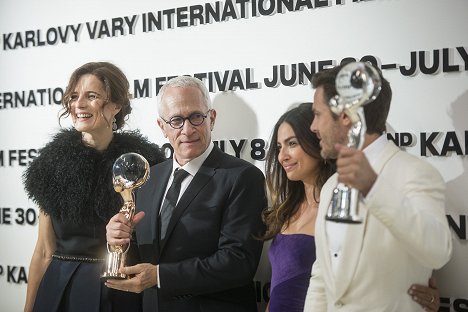 Opening Ceremony of the Karlovy Vary International Film Festival on June 30, 2017 - James Newton Howard - Z akcií