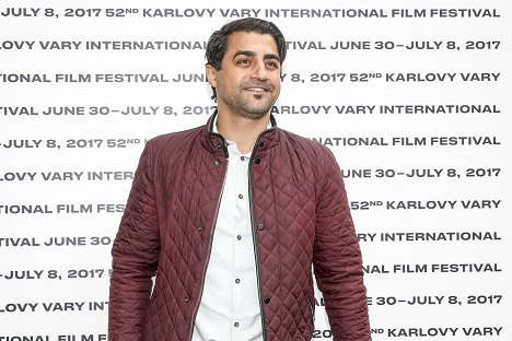 Arrival at the Karlovy Vary International Film Festival on July 1, 2017 - Simon Al-Bazoon - Z akcií
