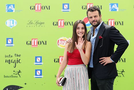 Edoardo De Angelis and Marianna Fontana attend Giffoni Film Festival 2017 on July 20, 2017 in Giffoni Valle Piana, Italy - Edoardo De Angelis - Z imprez