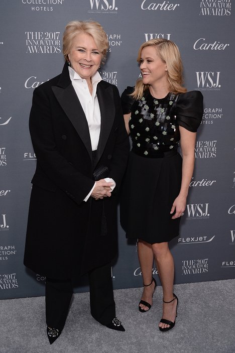 Candice Bergen and Reese Witherspoon attend the WSJ. Magazine 2017 Innovator Awards at MOMA on November 1, 2017 in New York City - Candice Bergen, Gwyneth Paltrow - Tapahtumista
