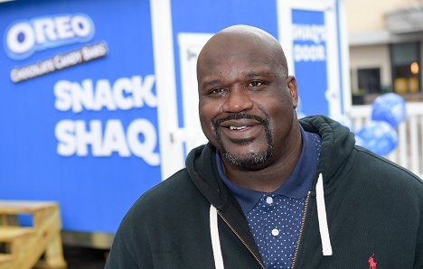 Basketball Hall of Famer Shaquille ONeal celebrates his birthday and National OREO Day by handing out free OREO Chocolate Candy Bars at the Snack Shaq which kicks-off the nationwide OREO Birthday Giveaway (Atlanta, GA March 06, 2018) - Shaquille O'Neal - Rendezvények