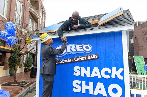 Basketball Hall of Famer Shaquille ONeal celebrates his birthday and National OREO Day by handing out free OREO Chocolate Candy Bars at the Snack Shaq which kicks-off the nationwide OREO Birthday Giveaway (Atlanta, GA March 06, 2018) - Shaquille O'Neal - Events