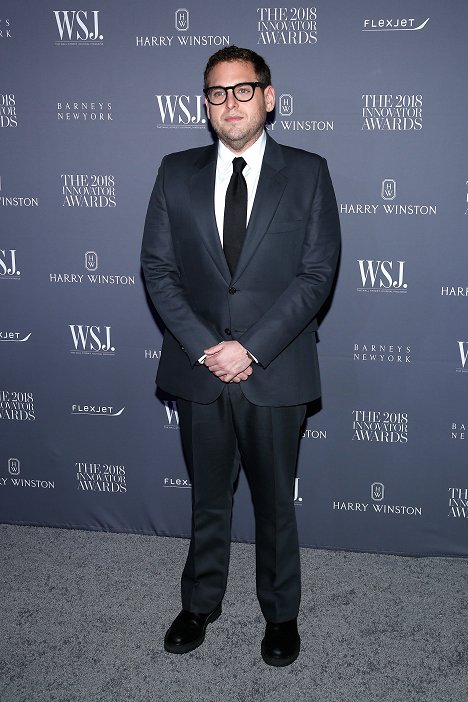 Jonah Hill attends WSJ. Magazine 2018 Innovator Awards Sponsored By Harry Winston, FlexJet & Barneys New York - Arrivals at MOMA on November 7, 2018 in New York City - Jonah Hill - Z akcií