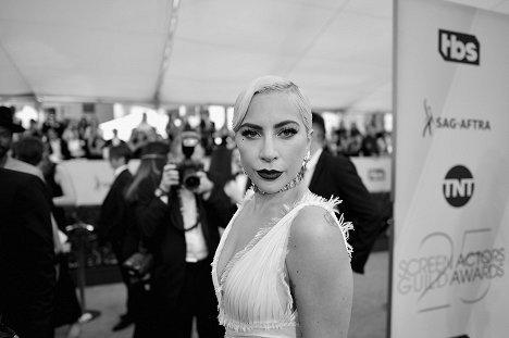 Lady Gaga attends the 25th Annual Screen Actors Guild Awards at The Shrine Auditorium on January 27, 2019 in Los Angeles, California - Lady Gaga - Z imprez