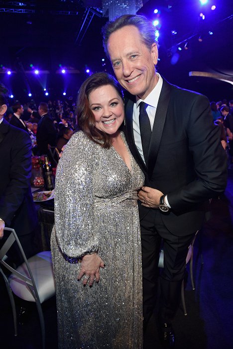 Melissa McCarthy and Richard E. Grant attend the 25th Annual Screen Actors Guild Awards at The Shrine Auditorium on January 27, 2019 in Los Angeles, California - Melissa McCarthy, Richard E. Grant - De eventos