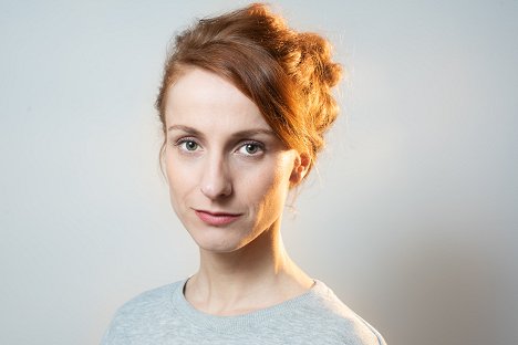 Anna Čonková - Studiokuvat