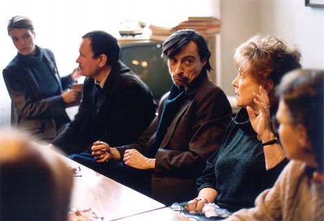 Petra Lustigová, Miroslav Krobot, Martin Stropnický, Vlasta Chramostová - P.F. 77 - Filmfotók