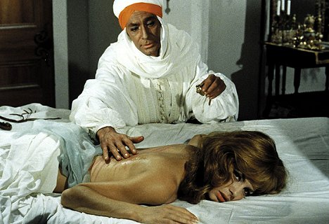 Jean-Claude Pascal, Michèle Mercier - Angelika a sultán - Z filmu